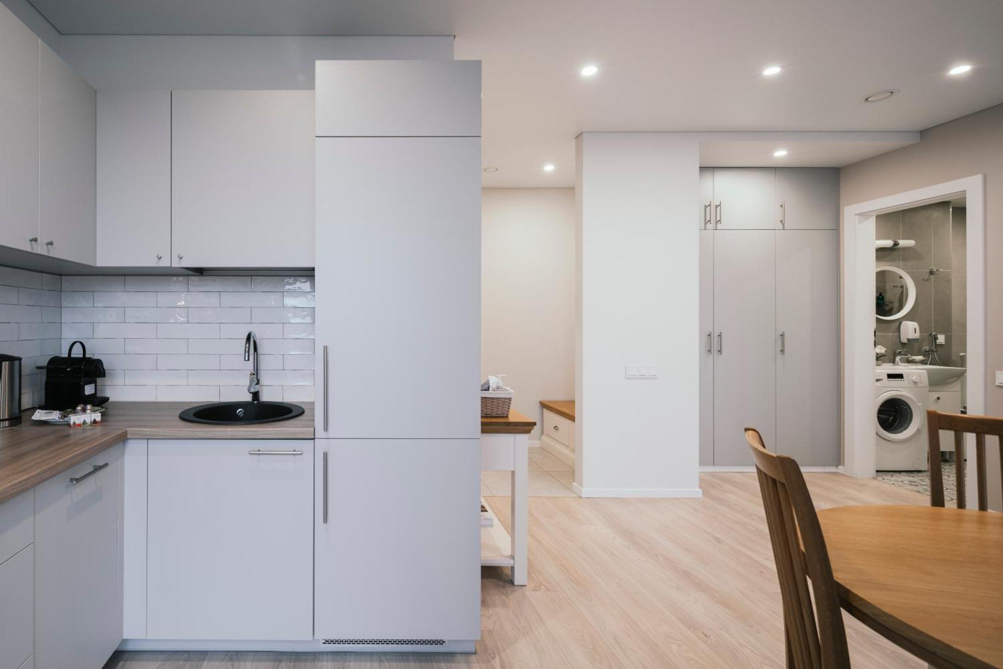 J14A I Rooms & Apartments Automated Self Check-In VNO Esterno foto