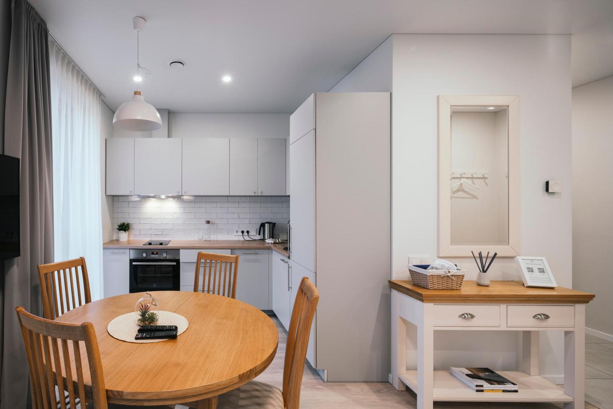 J14A I Rooms & Apartments Automated Self Check-In VNO Esterno foto