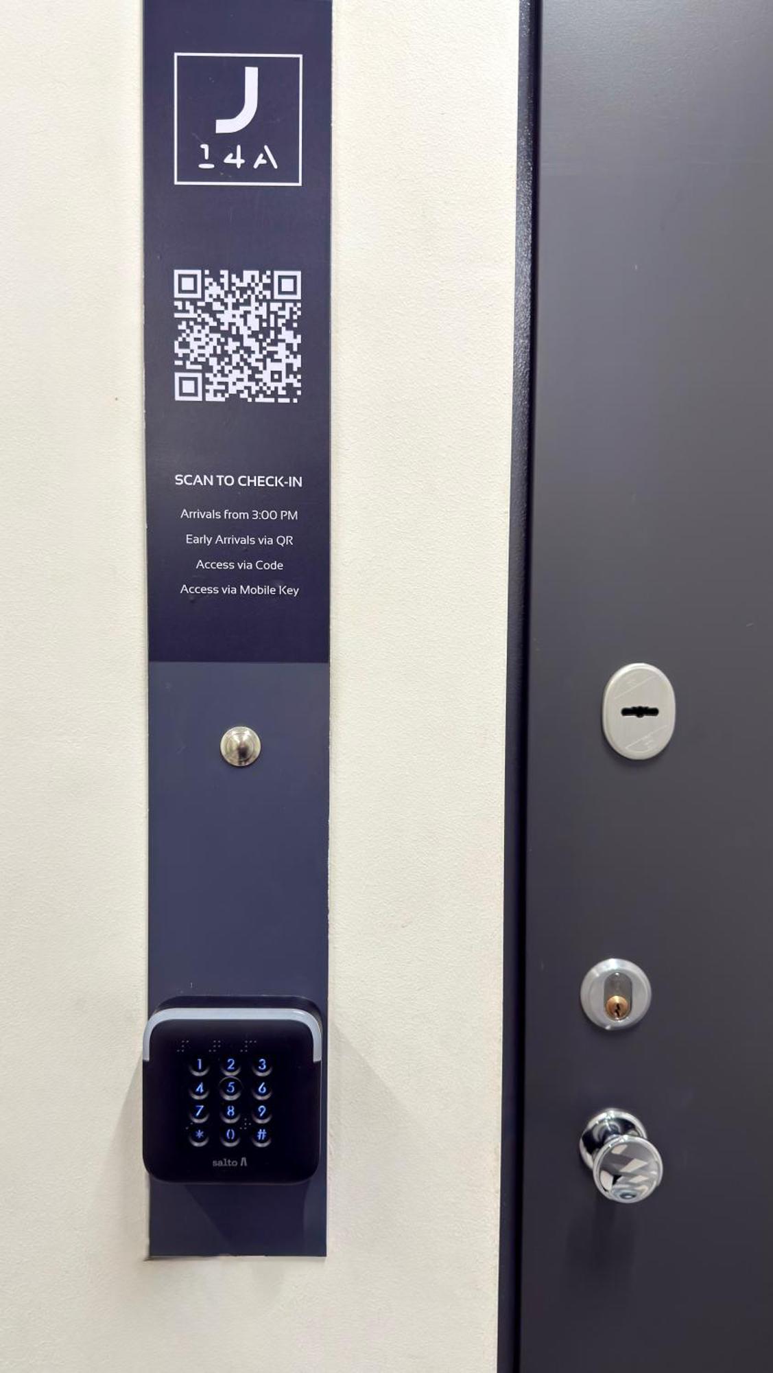 J14A I Rooms & Apartments Automated Self Check-In VNO Esterno foto
