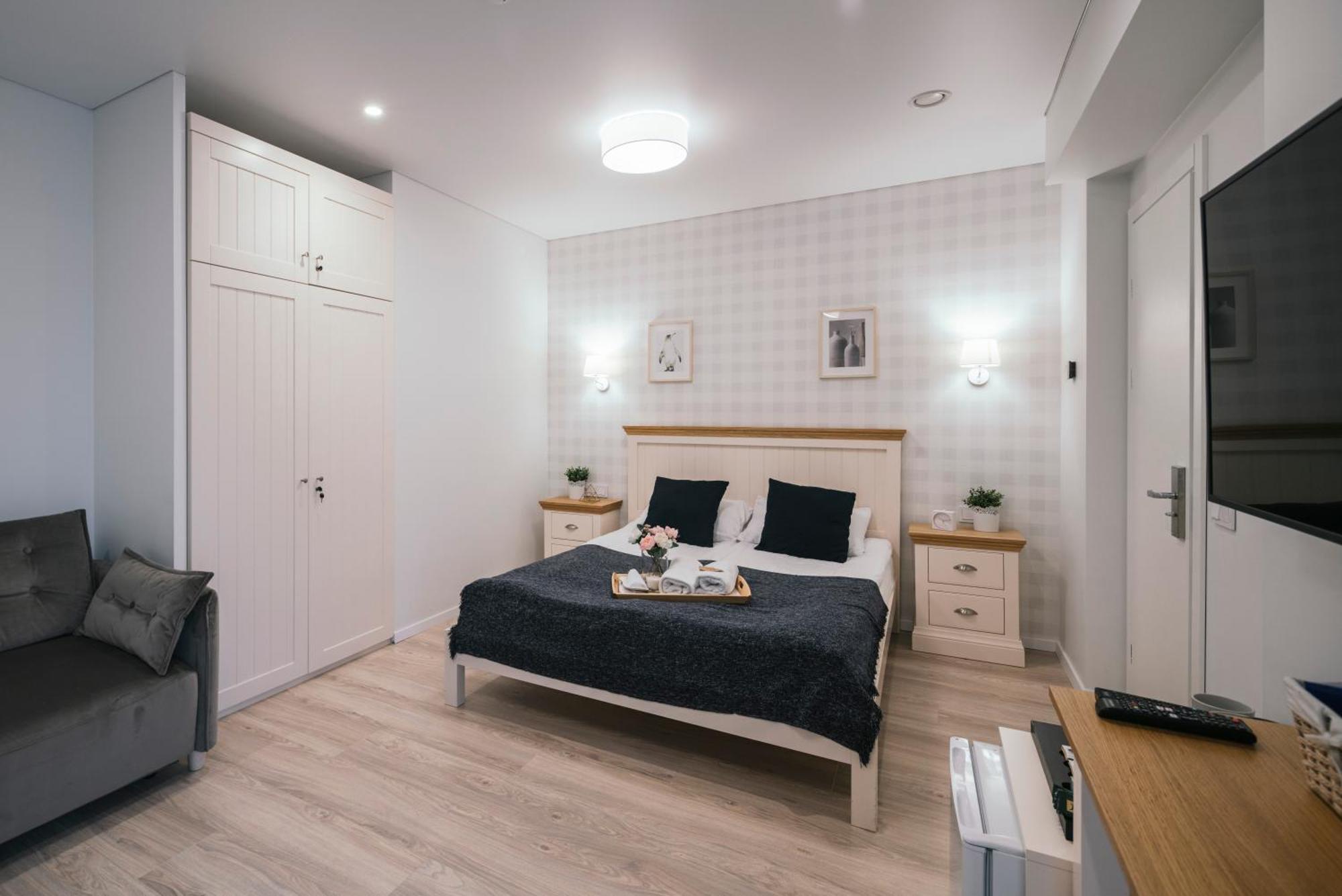 J14A I Rooms & Apartments Automated Self Check-In VNO Camera foto